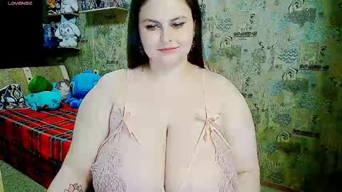 whisperinthedarkk online show from January 14, 2026, 8:58 pm