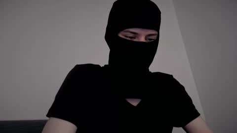 Snapshot of whispero_o chatting on February 14, 2026, 5:48 am whispero_o online show from February 14, 2026, 5:48 am