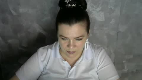 Snapshot of white__queen_ chatting on June 15, 2026, 6:59 am white__queen_ online show from June 15, 2026, 6:59 am
