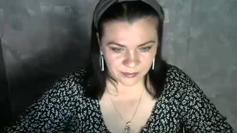 Snapshot of white__queen_ chatting on June 23, 2026, 6:55 am white__queen_ online show from June 23, 2026, 6:55 am