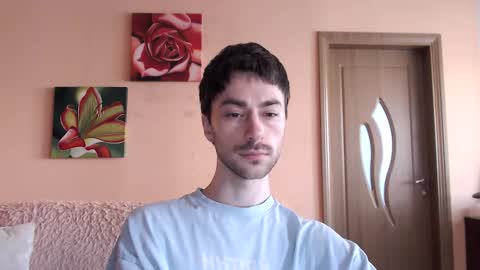 Snapshot of white_sport chatting on November 24, 2025, 12:16 pm Tom online show from November 24, 2025, 12:16 pm