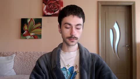 Tom online show from May 5, 2026, 11:51 am