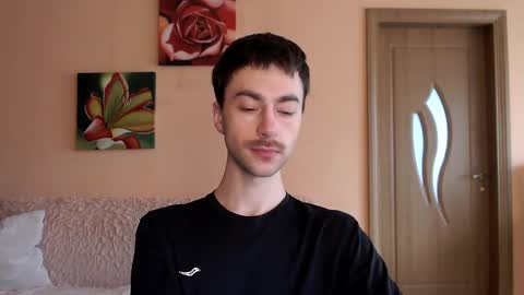 Tom online show from May 9, 2026, 12:32 pm