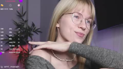 Snapshot of whiteanni chatting on February 3, 2025, 1:41 am Anita online show from February 3, 2025, 1:41 am