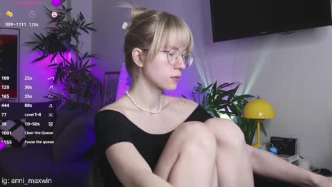 Snapshot of whiteanni chatting on February 6, 2025, 1:38 am Anita online show from February 6, 2025, 1:38 am