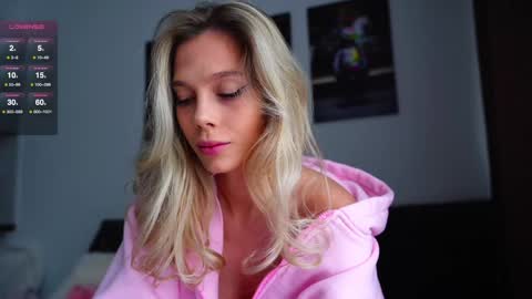 Kate  online show from February 6, 2025, 10:48 am