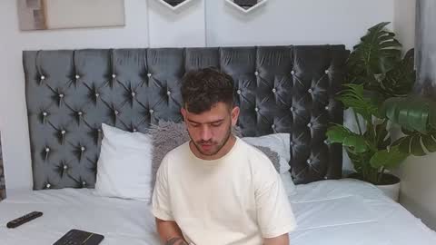 Dylan white online show from February 3, 2025, 11:36 pm