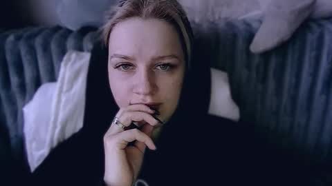 whitehex666 online show from March 11, 2026, 10:10 am