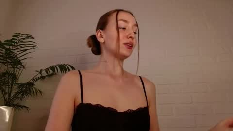 Snapshot of whiteprincessluna chatting on May 28, 2026, 12:35 pm You wont find me here on Saturdays and Sundays online show from May 28, 2026, 12:35 pm