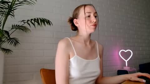 Snapshot of whiteprincessluna chatting on July 7, 2026, 11:58 am You wont find me here on Saturdays and Sundays online show from July 7, 2026, 11:58 am