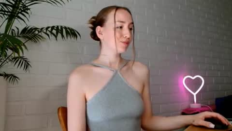 Snapshot of whiteprincessluna chatting on July 9, 2026, 12:20 pm You wont find me here on Saturdays and Sundays online show from July 9, 2026, 12:20 pm