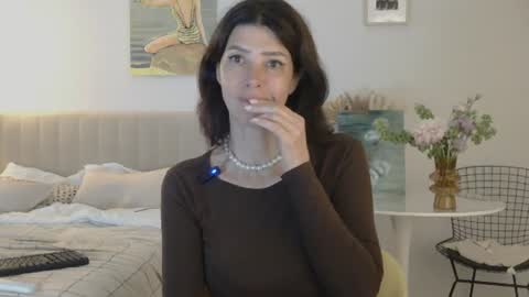 Snapshot of whitequeen888 chatting on June 22, 2026, 6:27 pm White Queen online show from June 22, 2026, 6:27 pm