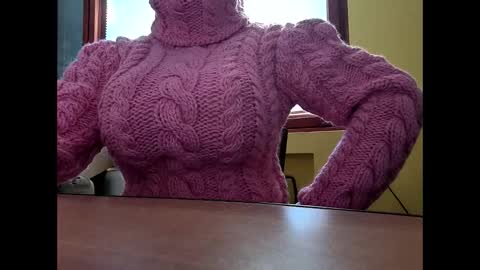 whitesweater online show from September 19, 2025, 6:15 am