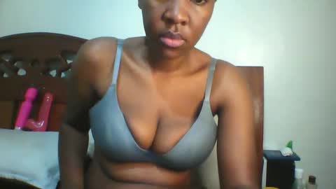 Snapshot of whitney_ly chatting on June 11, 2026, 7:17 am whitney_ly online show from June 11, 2026, 7:17 am