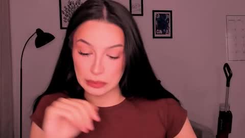 Snapshot of whoislulu chatting on November 1, 2025, 8:33 pm whoislulu online show from November 1, 2025, 8:33 pm