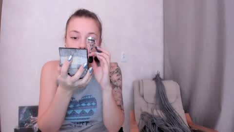 Veronica online show from February 6, 2025, 7:29 pm