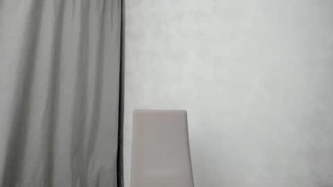 Snapshot of why_again_me chatting on February 13, 2026, 8:16 pm Veronica online show from February 13, 2026, 8:16 pm