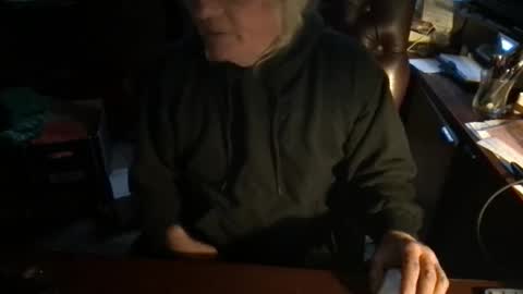 stevie online show from November 19, 2025, 9:48 pm