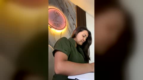 Snapshot of wild_aura chatting on March 28, 2026, 6:18 pm wild_aura online show from March 28, 2026, 6:18 pm