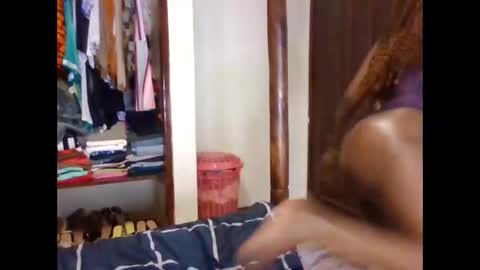 wild_slutty_ebony online show from April 5, 2026, 7:33 pm