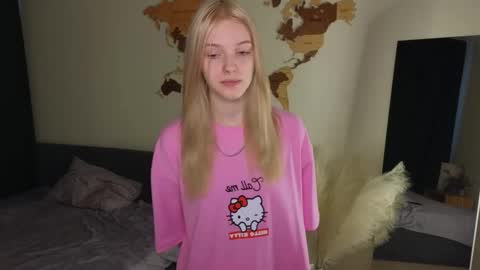 Snapshot of wildadearborn chatting on February 21, 2025, 9:13 am Ava online show from February 21, 2025, 9:13 am