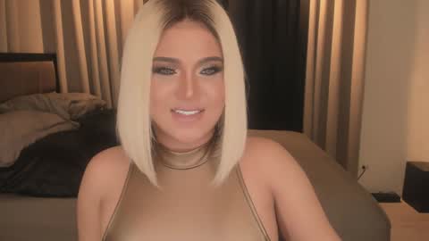 Snapshot of wildbelladonnats chatting on December 3, 2024, 1:08 am BELLA online show from December 3, 2024, 1:08 am