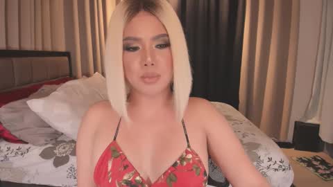 Snapshot of wildbelladonnats chatting on March 7, 2025, 12:45 pm BELLA online show from March 7, 2025, 12:45 pm