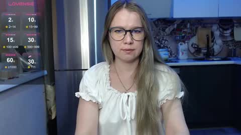 Olivia online show from February 9, 2025, 8:33 am