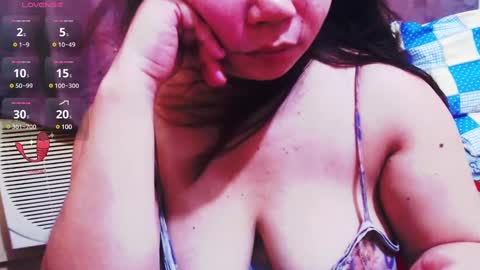 wildhotasianx online show from March 6, 2025, 5:24 am