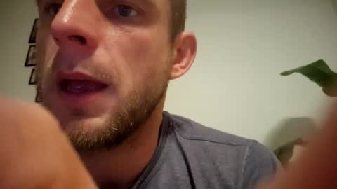 Snapshot of wildmike93 chatting on October 18, 2025, 7:47 pm wildmike93 online show from October 18, 2025, 7:47 pm