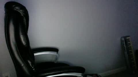wildnight007 online show from June 14, 2026, 3:41 am