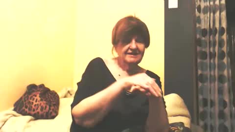 WildRedCat online show from April 19, 2026, 7:05 pm