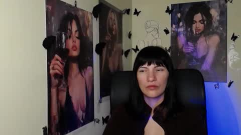 Rosalinda online show from May 27, 2026, 5:04 am