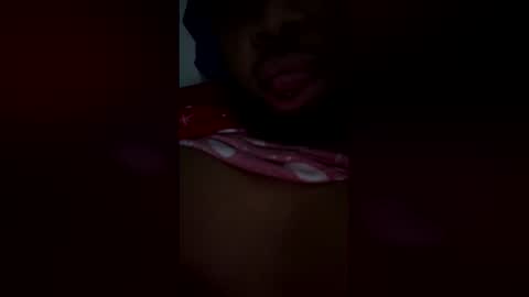 wilfredofeliz8 online show from March 9, 2026, 6:28 am