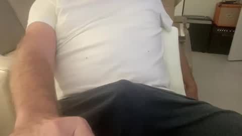 willieb777 online show from November 8, 2025, 11:32 am