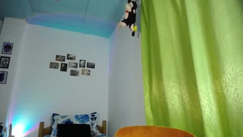 Snapshot of willmonkey chatting on November 16, 2025, 5:13 am willmonkey online show from November 16, 2025, 5:13 am