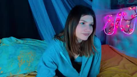 Vicki3 online show from March 1, 2026, 10:28 am