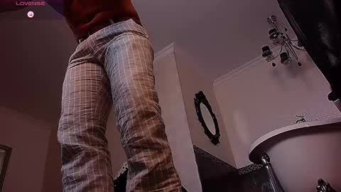 Snapshot of wilsonjules chatting on September 27, 2025, 4:39 am WilsonJules online show from September 27, 2025, 4:39 am