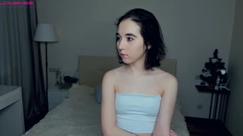 Amalia and Mia online show from January 6, 2025, 7:09 am