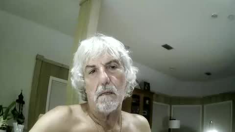 Snapshot of winedog2020 chatting on May 28, 2026, 1:58 am Gundja Man online show from May 28, 2026, 1:58 am