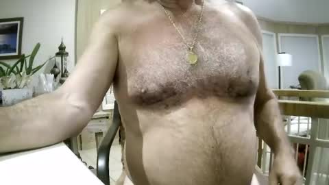 Snapshot of winedog2020 chatting on June 14, 2026, 2:35 am Gundja Man online show from June 14, 2026, 2:35 am
