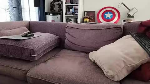 winter117 online show from January 9, 2025, 6:47 pm