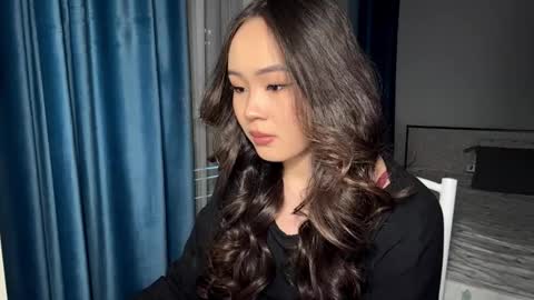 Amina online show from March 25, 2026, 5:52 pm