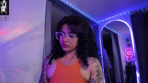     Luna Violeta  A r t i s t  online show from March 2, 2025, 5:12 am