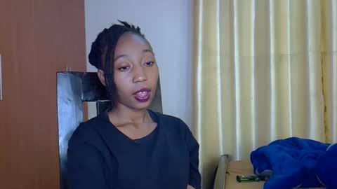 girlie o online show from February 6, 2025, 7:07 pm