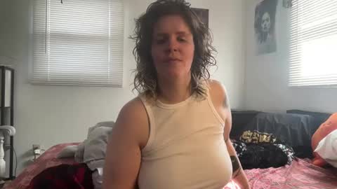 Moth online show from February 4, 2025, 5:12 pm