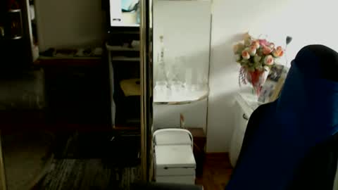 wlodek165 online show from April 9, 2026, 8:31 am