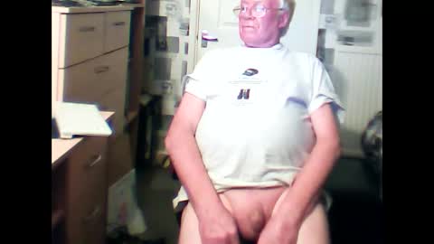 Snapshot of wolcol80 chatting on January 3, 2025, 12:22 am wolcol80 online show from January 3, 2025, 12:22 am