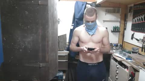 wolf021221 online show from December 21, 2025, 3:08 pm