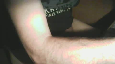 wolfie_2910 online show from June 19, 2026, 5:39 pm